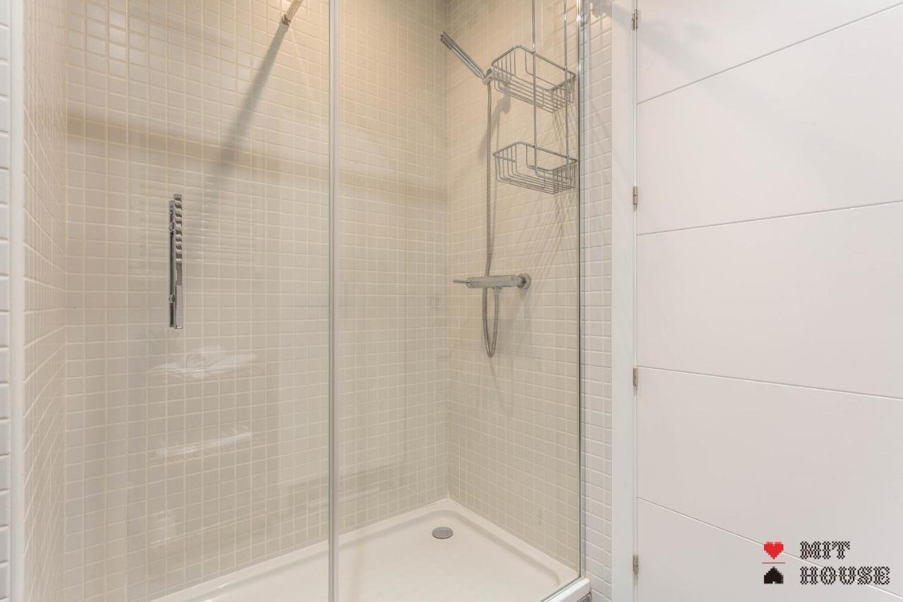 Apartament Mit House Ayala En Madryt Zewnętrze zdjęcie