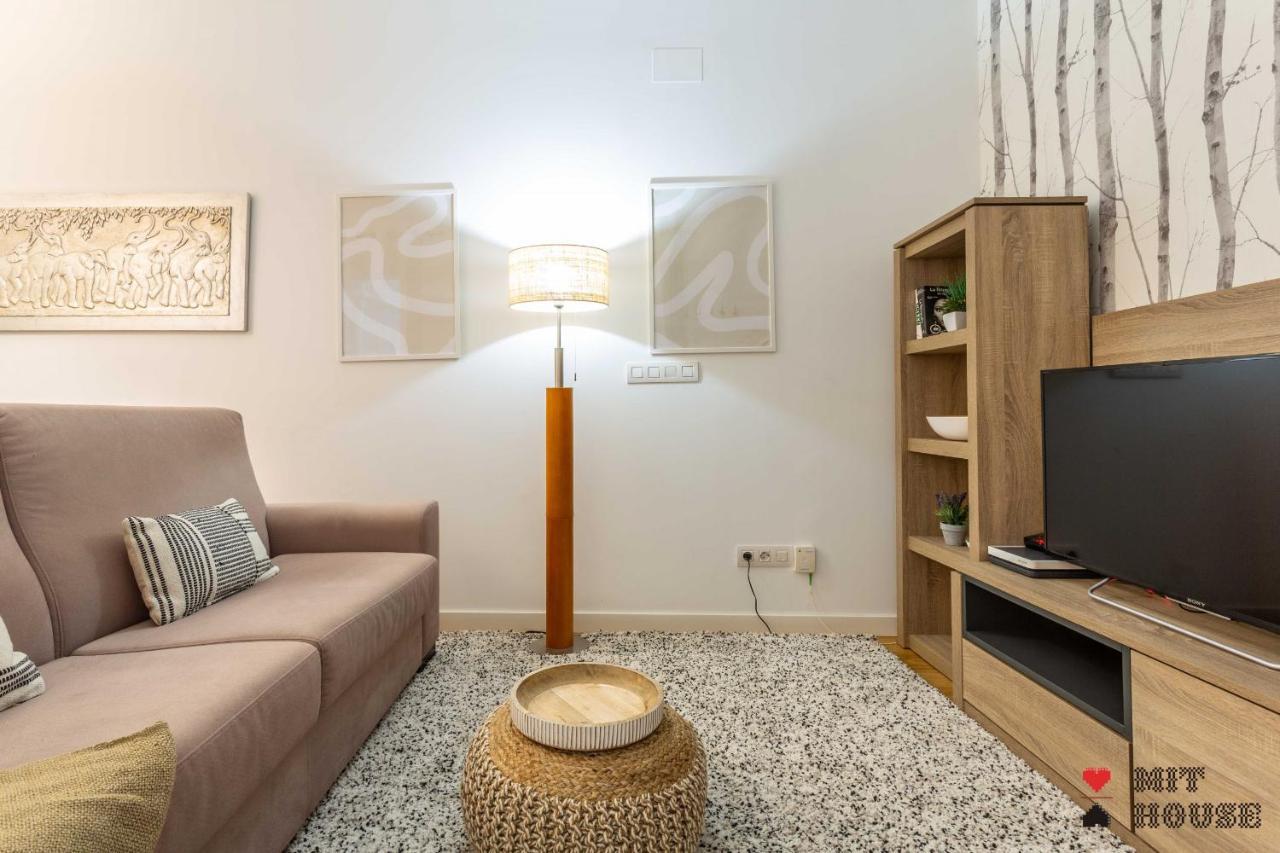 Apartament Mit House Ayala En Madryt Zewnętrze zdjęcie