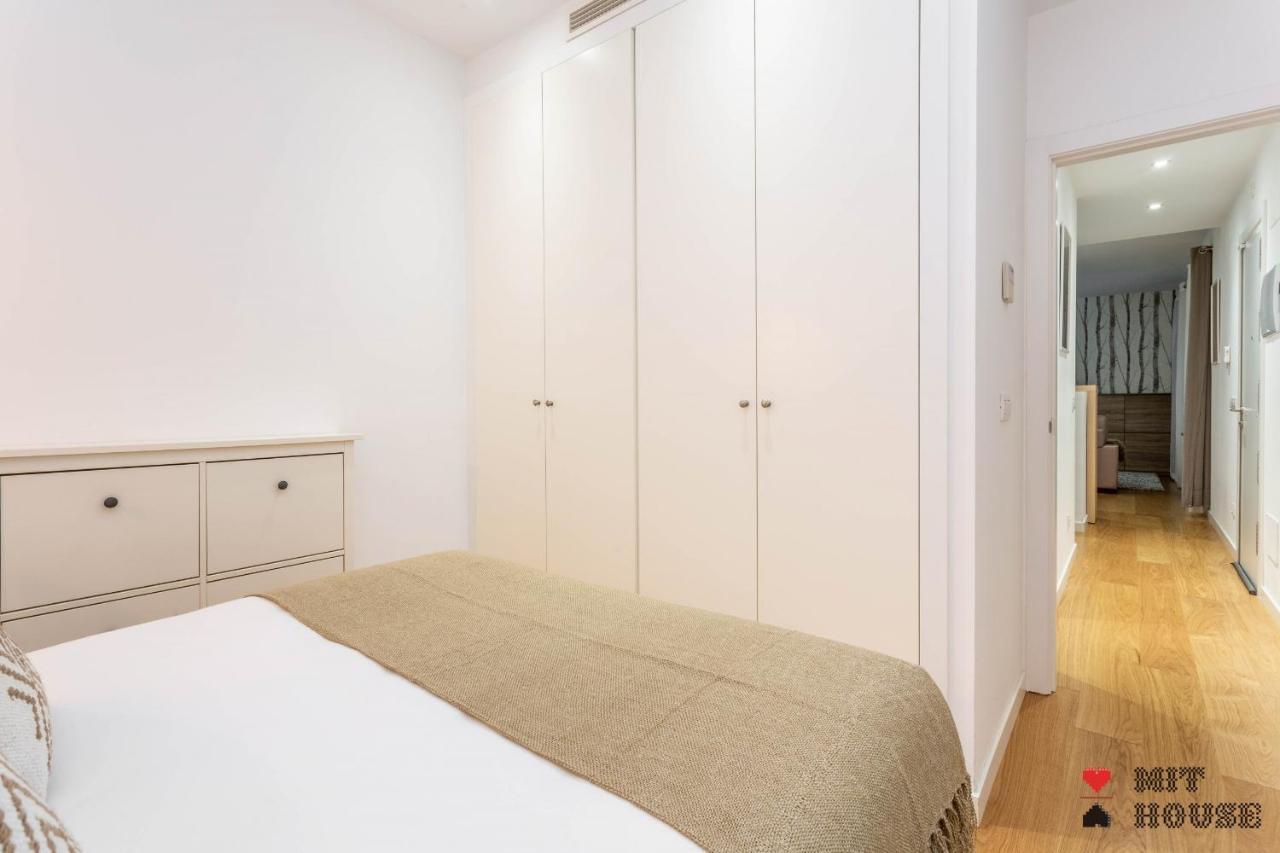Apartament Mit House Ayala En Madryt Zewnętrze zdjęcie